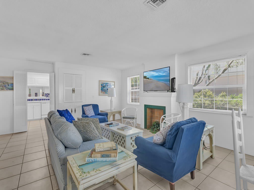 798 Bougainvillea Lane – photo 4