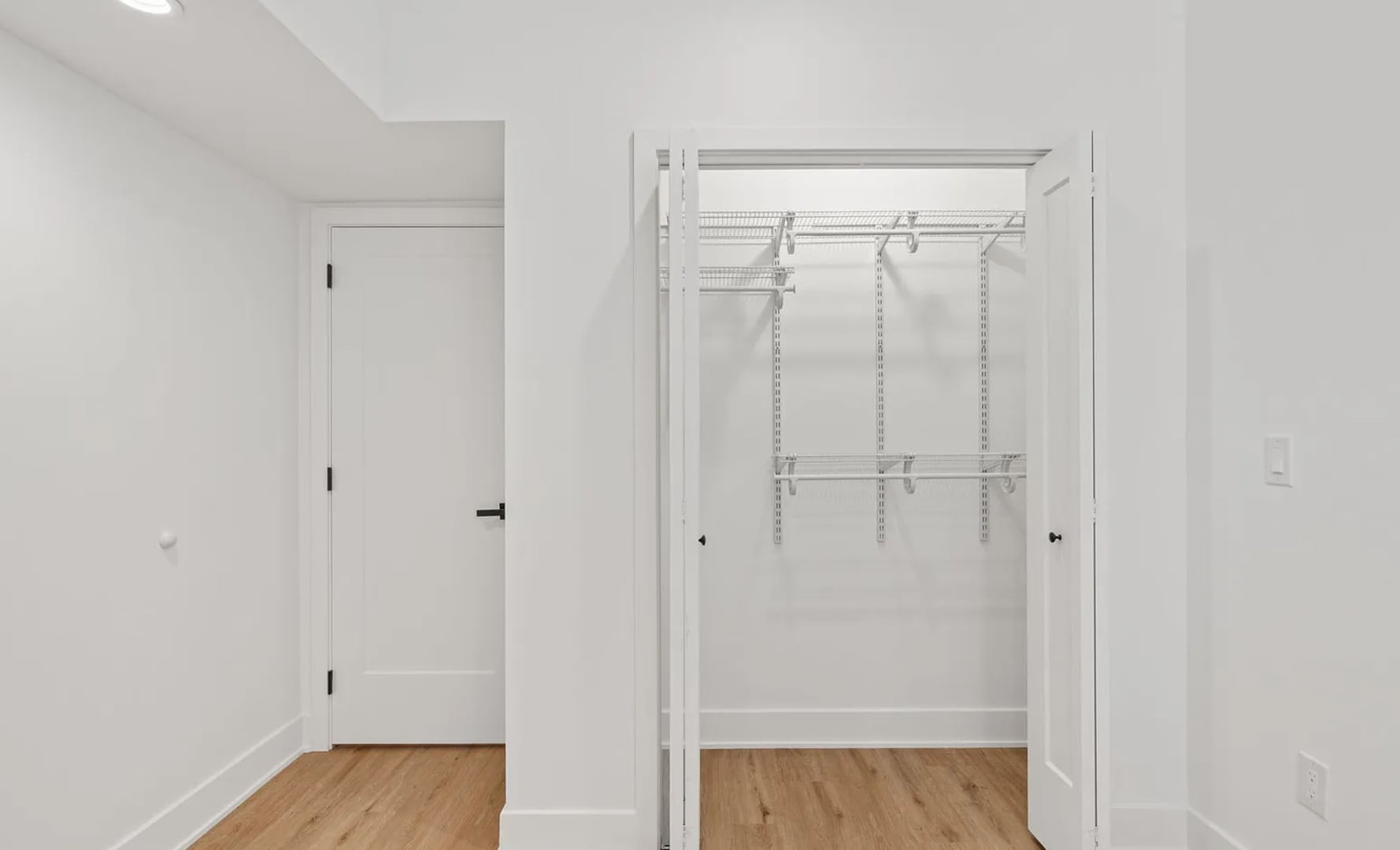 Luxury New Construction Townhome – photo 3