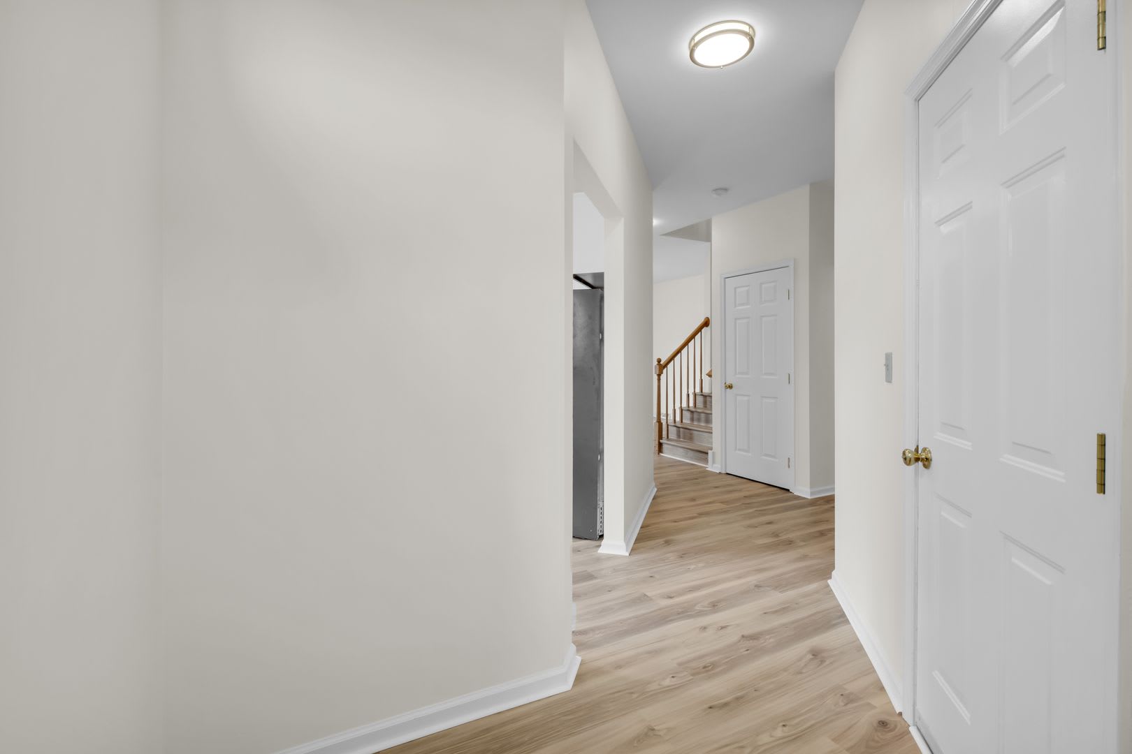 Beautifully Renovated 3 Bedroom 2.5 Bath Home in Desirable Wynne Field Estates – photo 4