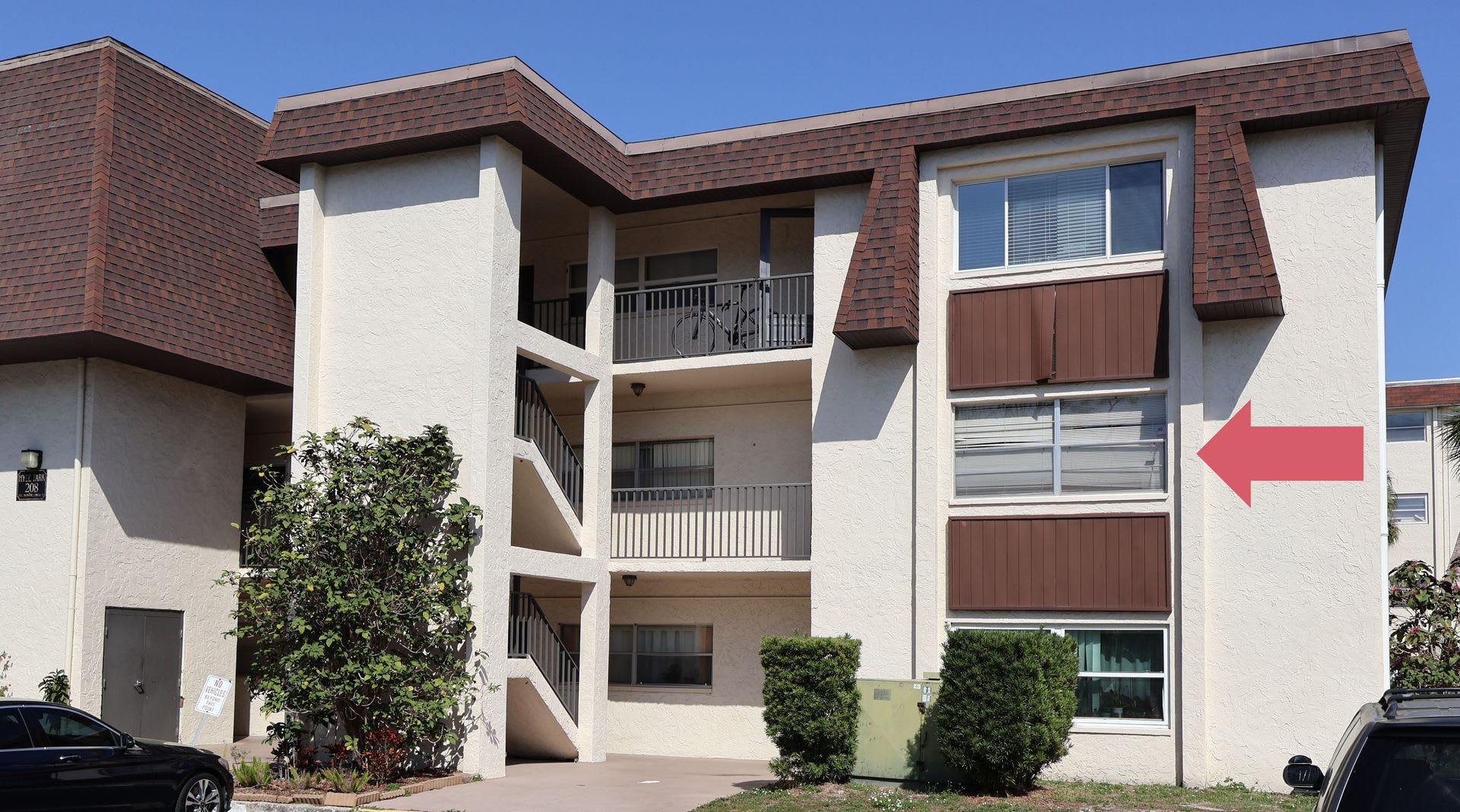 2 bed 1.5 bath condo – photo 1