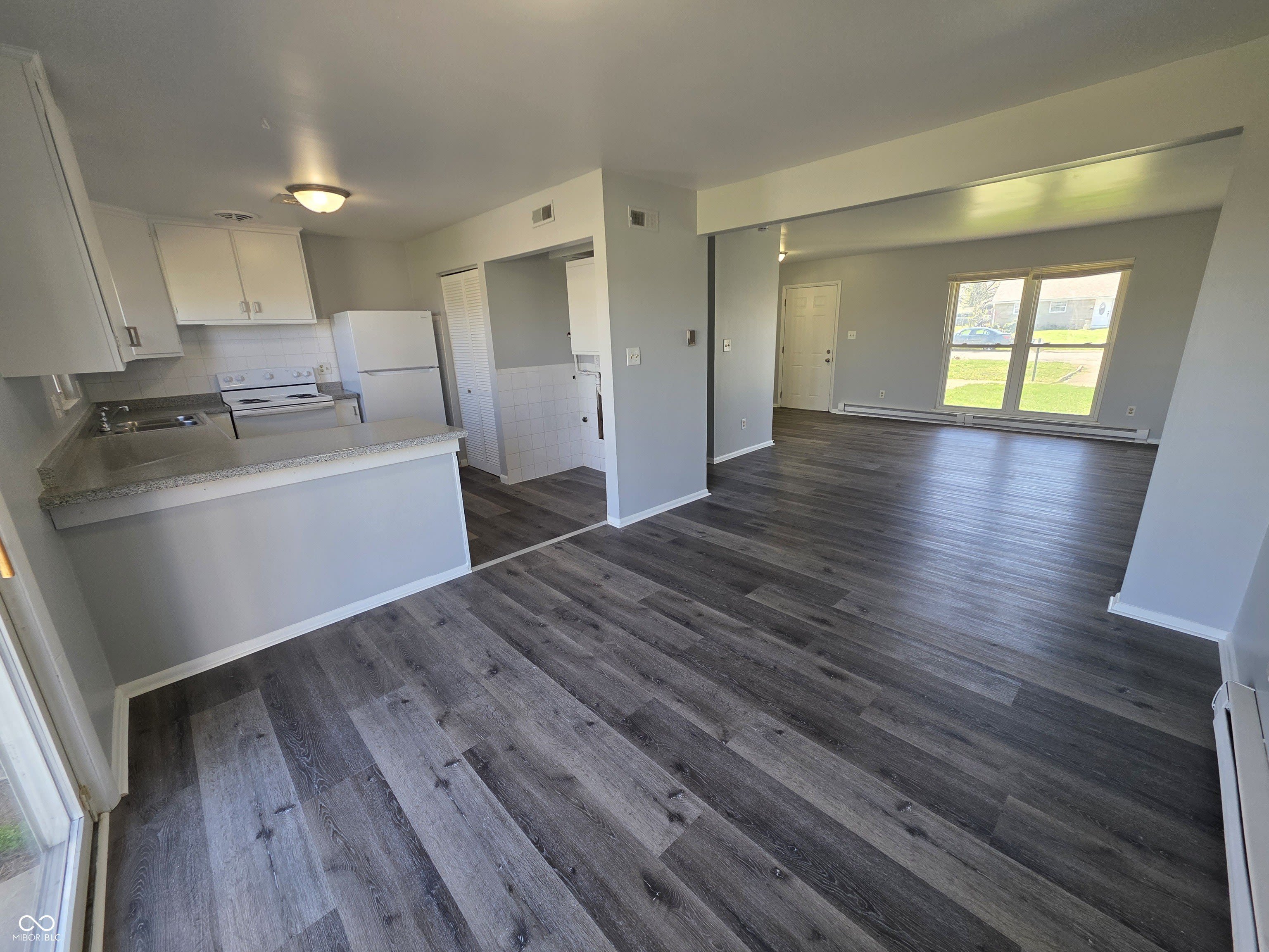 3823 Biscayne Road – photo 4