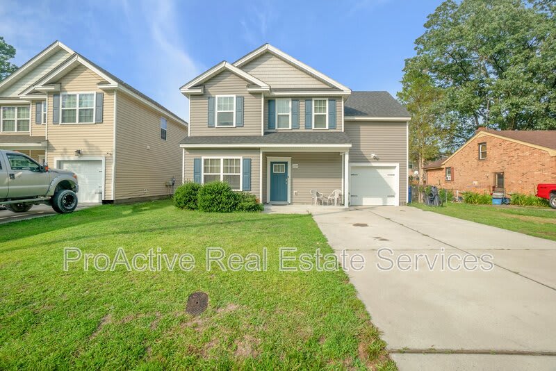 2104 Miller Avenue – photo 1