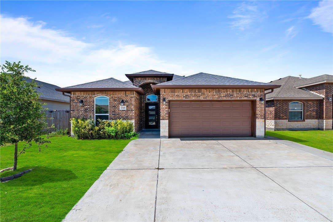 7341 Clapton Drive – photo 1