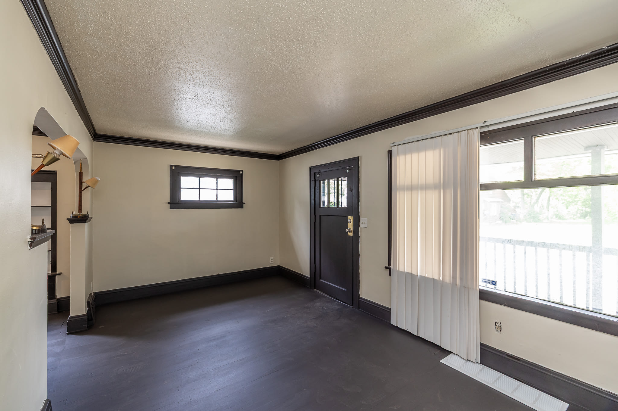14414 Glendale Ave – photo 4