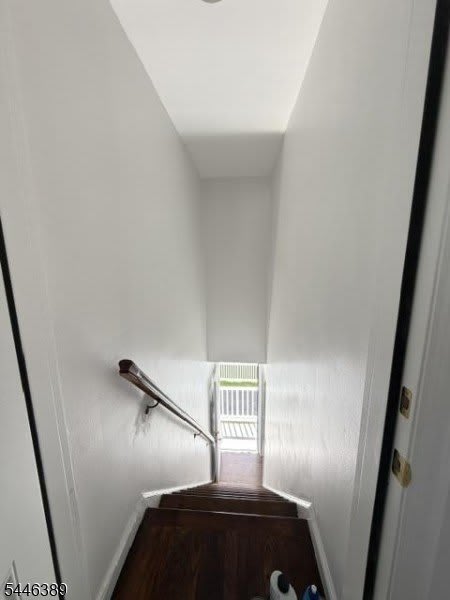 69 La Salle Ave – photo 3