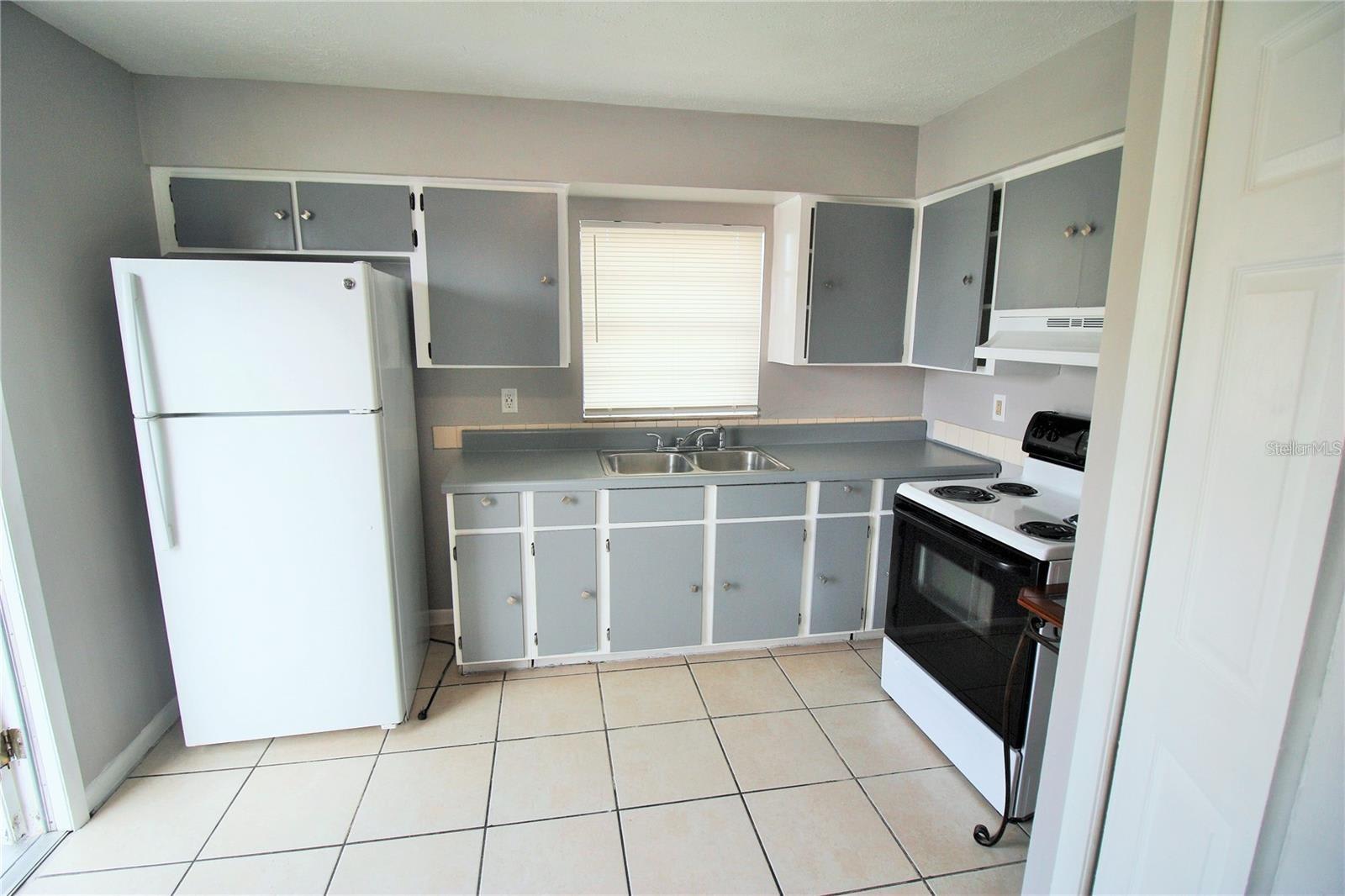 9418 North 50th Street – photo 3