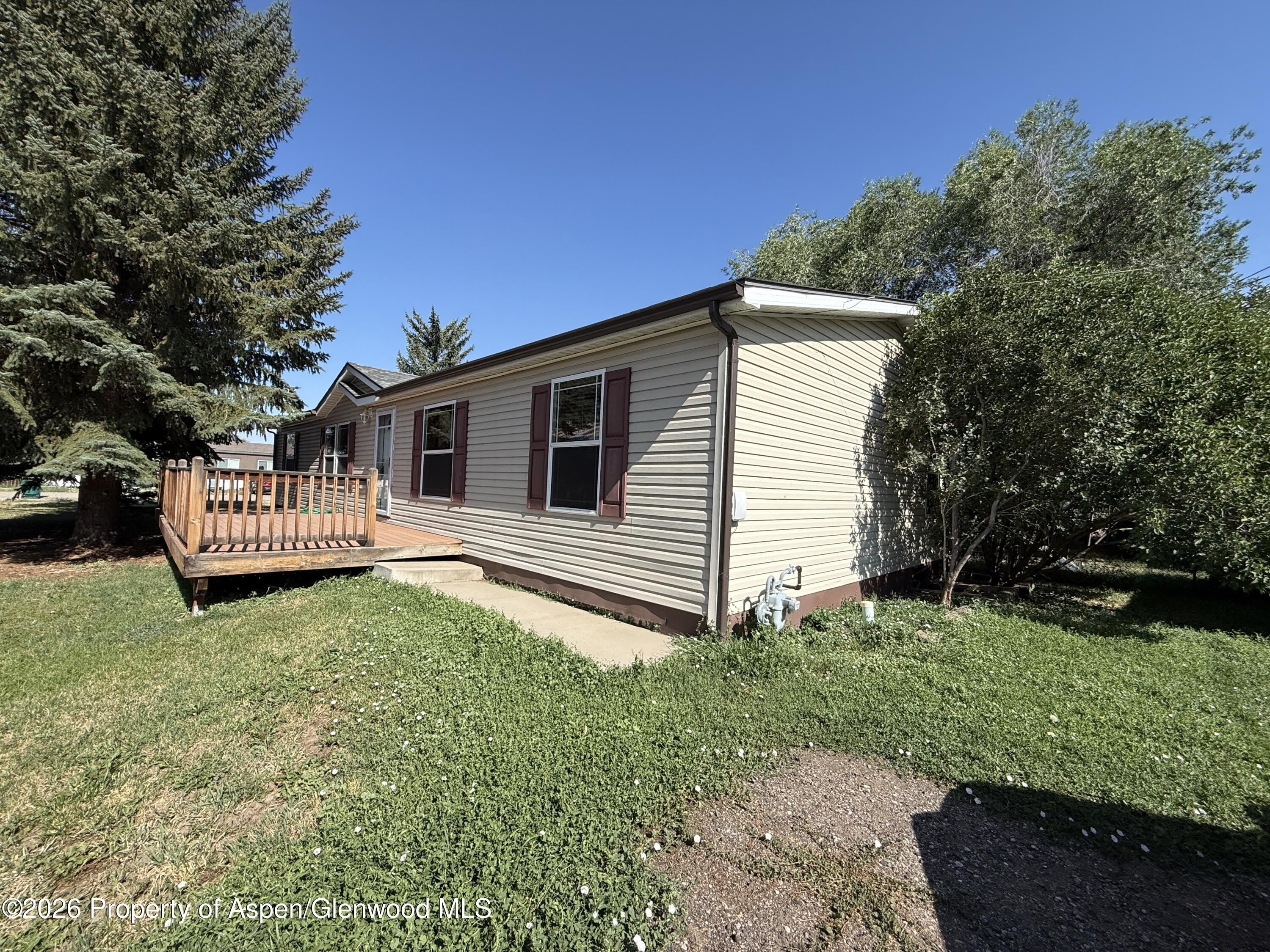 366 S 2nd Street – photo 2