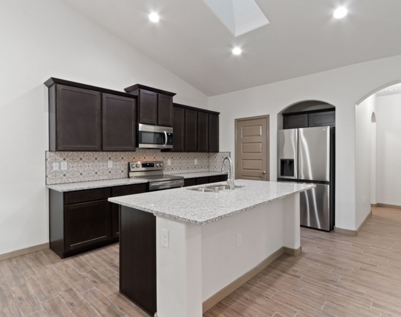 Newer Townhome Offering 500 00 Off The First Months Rent – photo 3