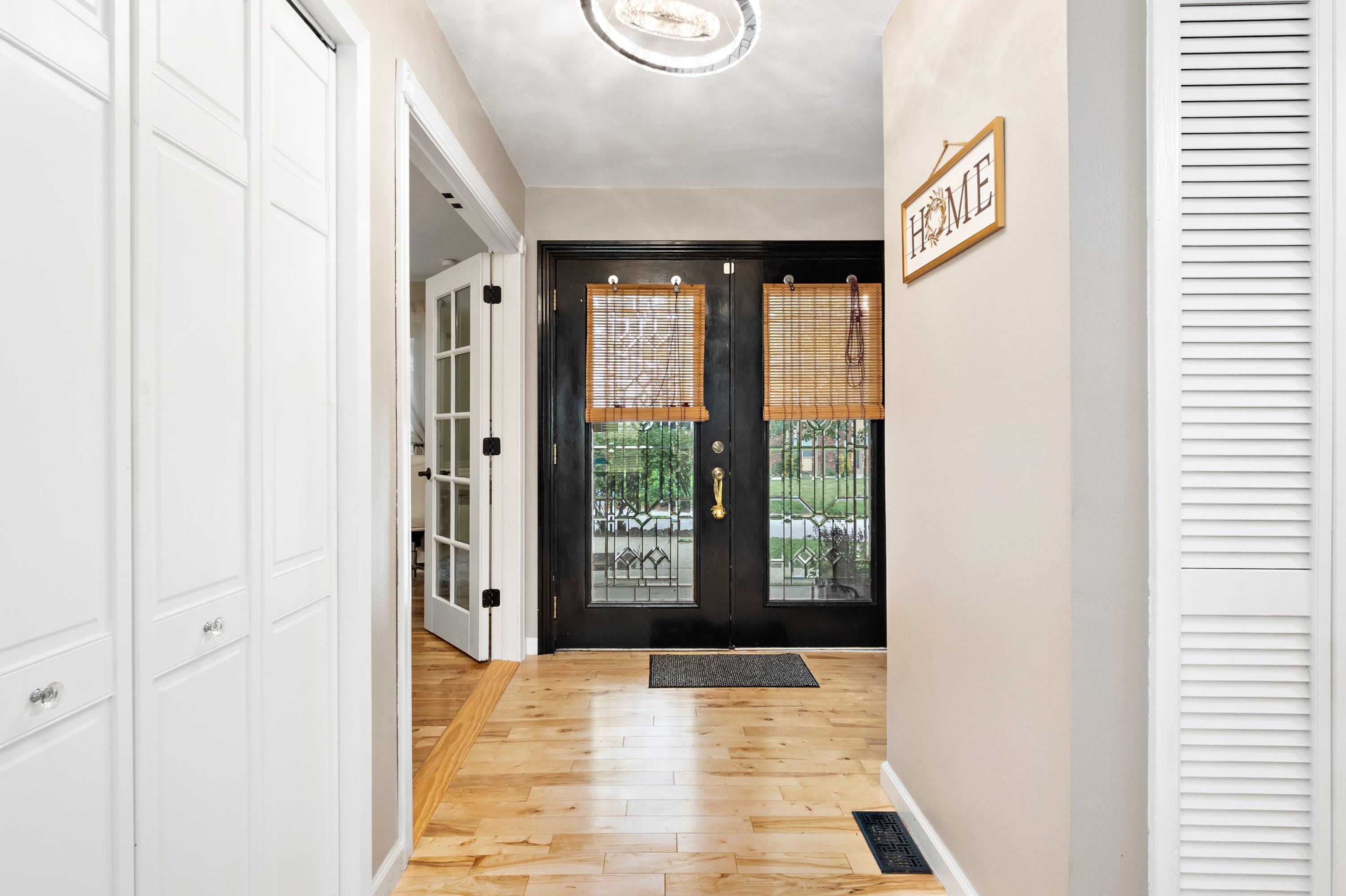 22 Sir Lawrence Drive – photo 4