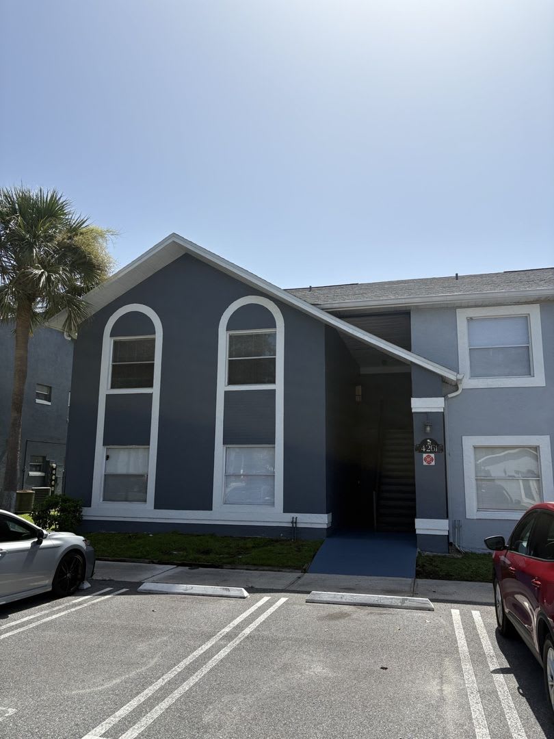 Large 2 bedroom 2 bath Condo – photo 1