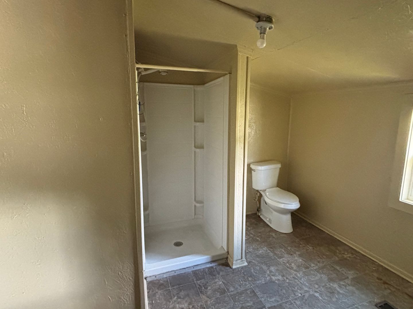 1bd/1ba Apt in Leesville, SC – photo 4