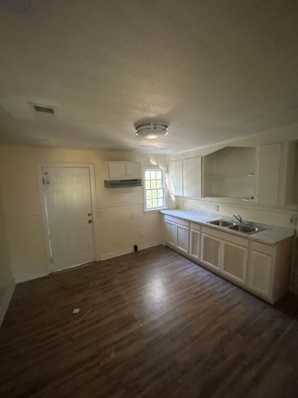 421 Fielding Avenue – photo 3