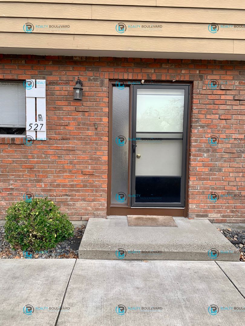 Charming 2-Bedroom, 1.5-Bathroom Condo in Reno! – photo 2