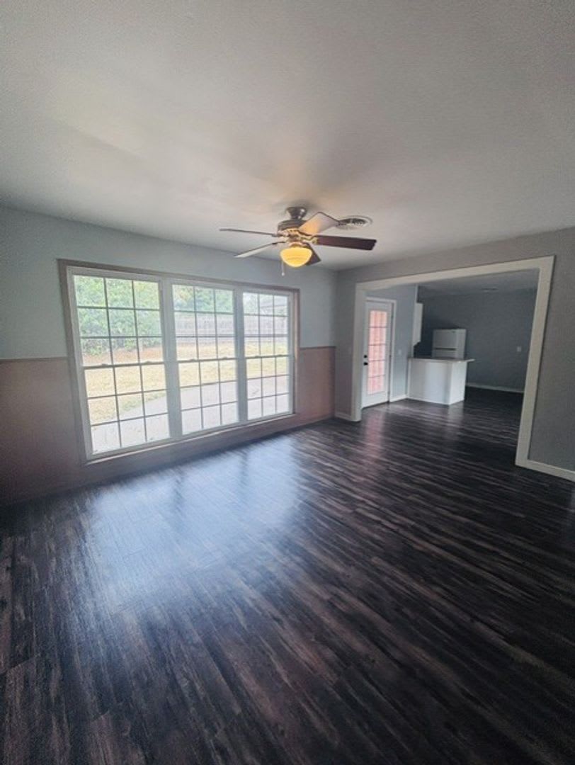 Must see 3 bed, 2 bath home near the University of Oklahoma campus. – photo 5