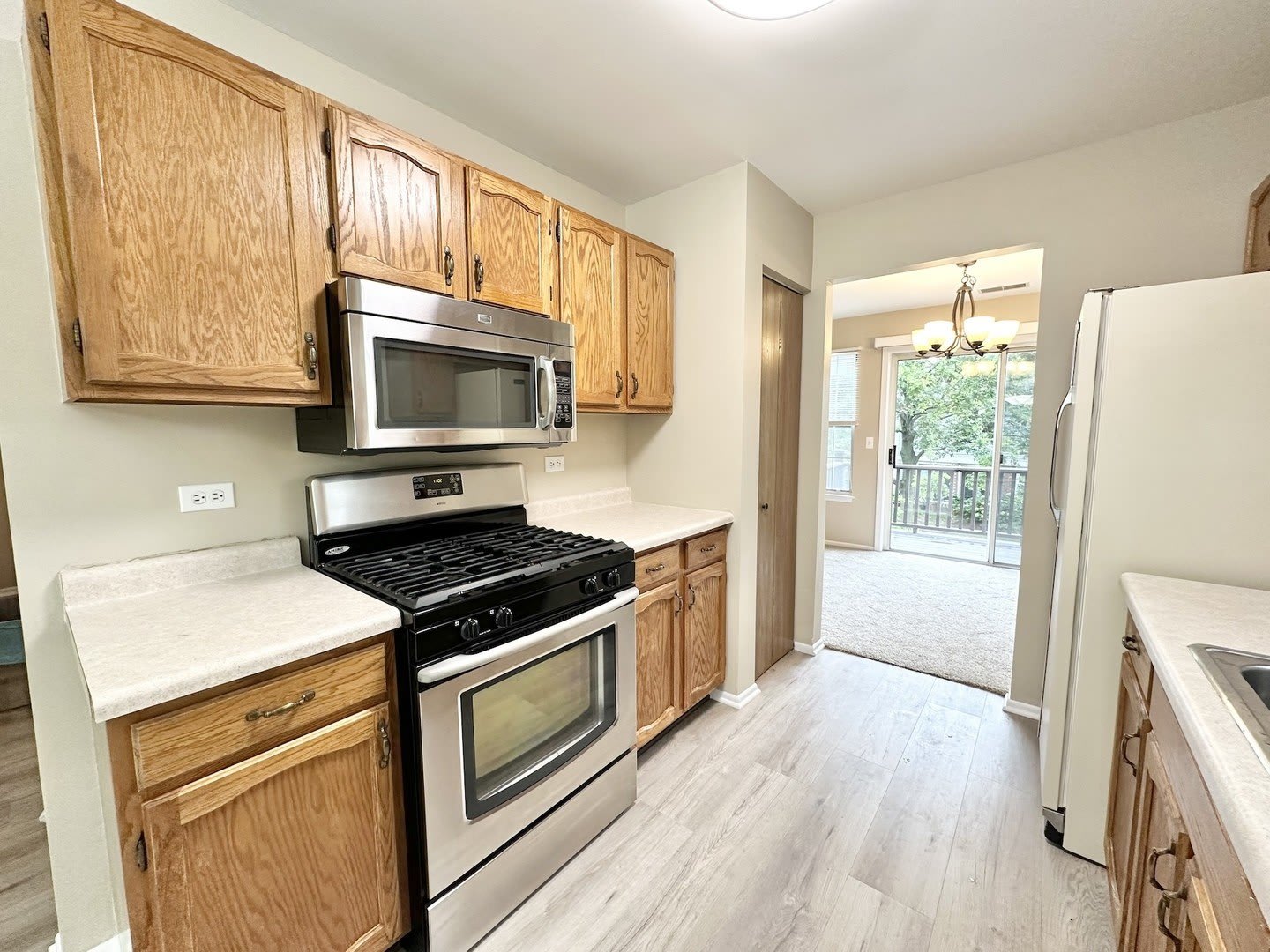 1202 Clearview Court – photo 4