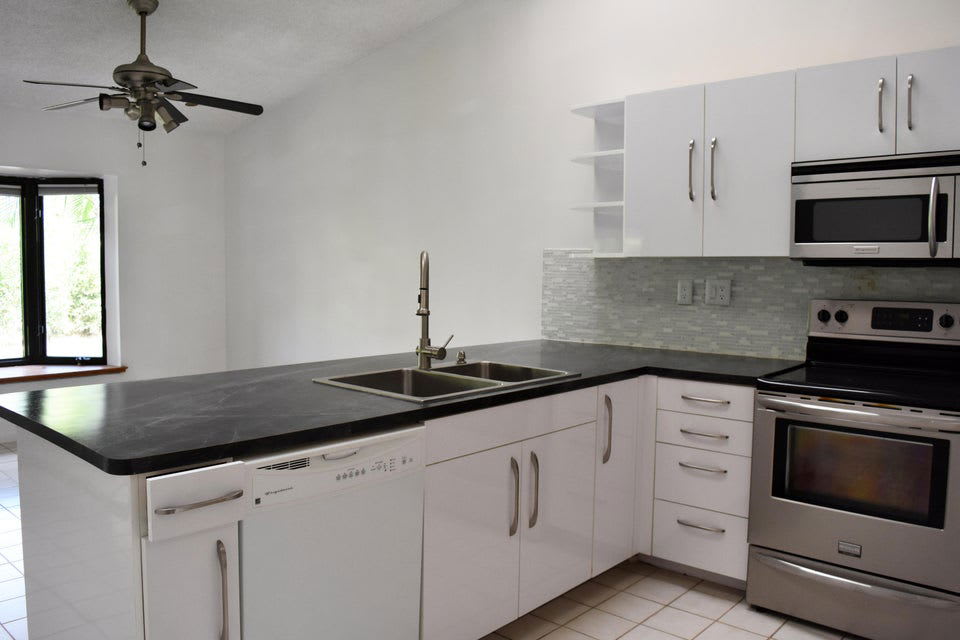 13492 Exotica Lane – photo 2