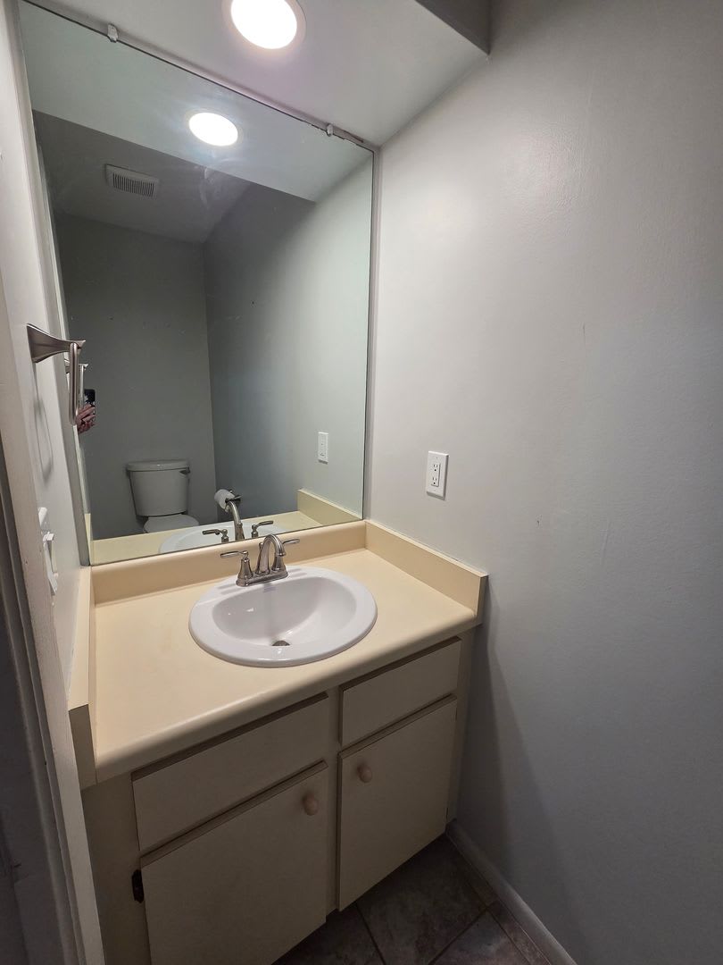 Newly Renovated Townhome Near Grand Lagoon In Pcb Specail 1 2 Off 1St Month S Rent – photo 3
