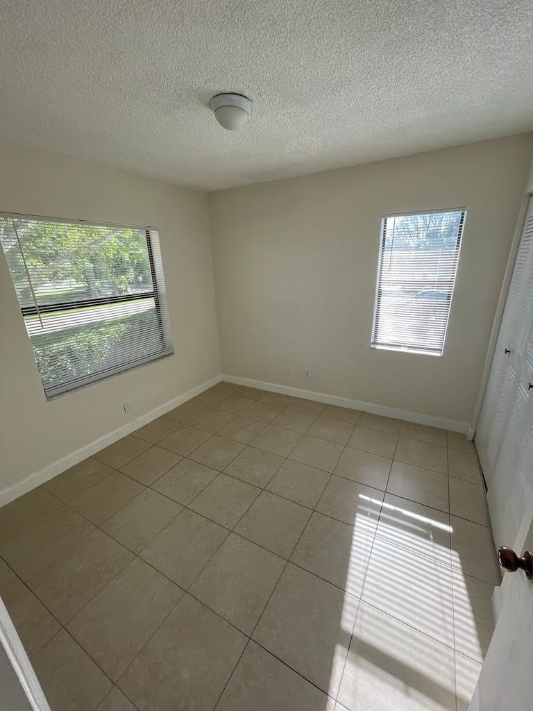 6844 PALMETTO Circle S – photo 4