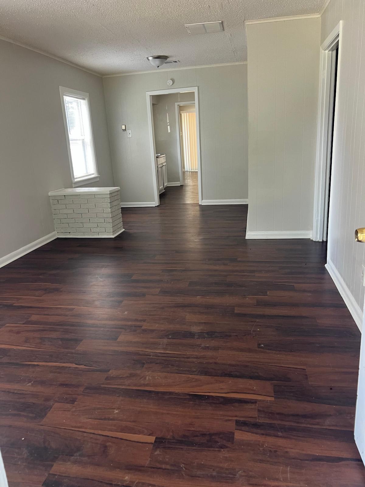 2292 Redwood Avenue – photo 3