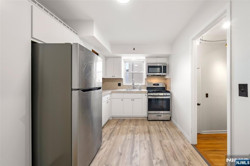 209 8Th Street – photo 3