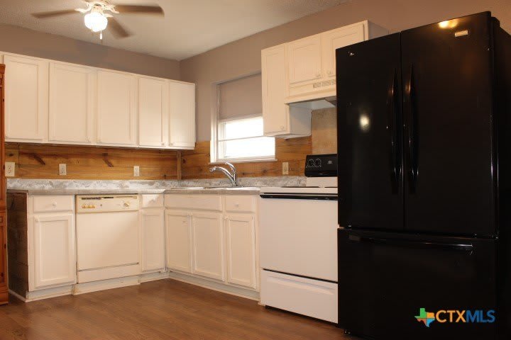 409 Short Avenue – photo 3