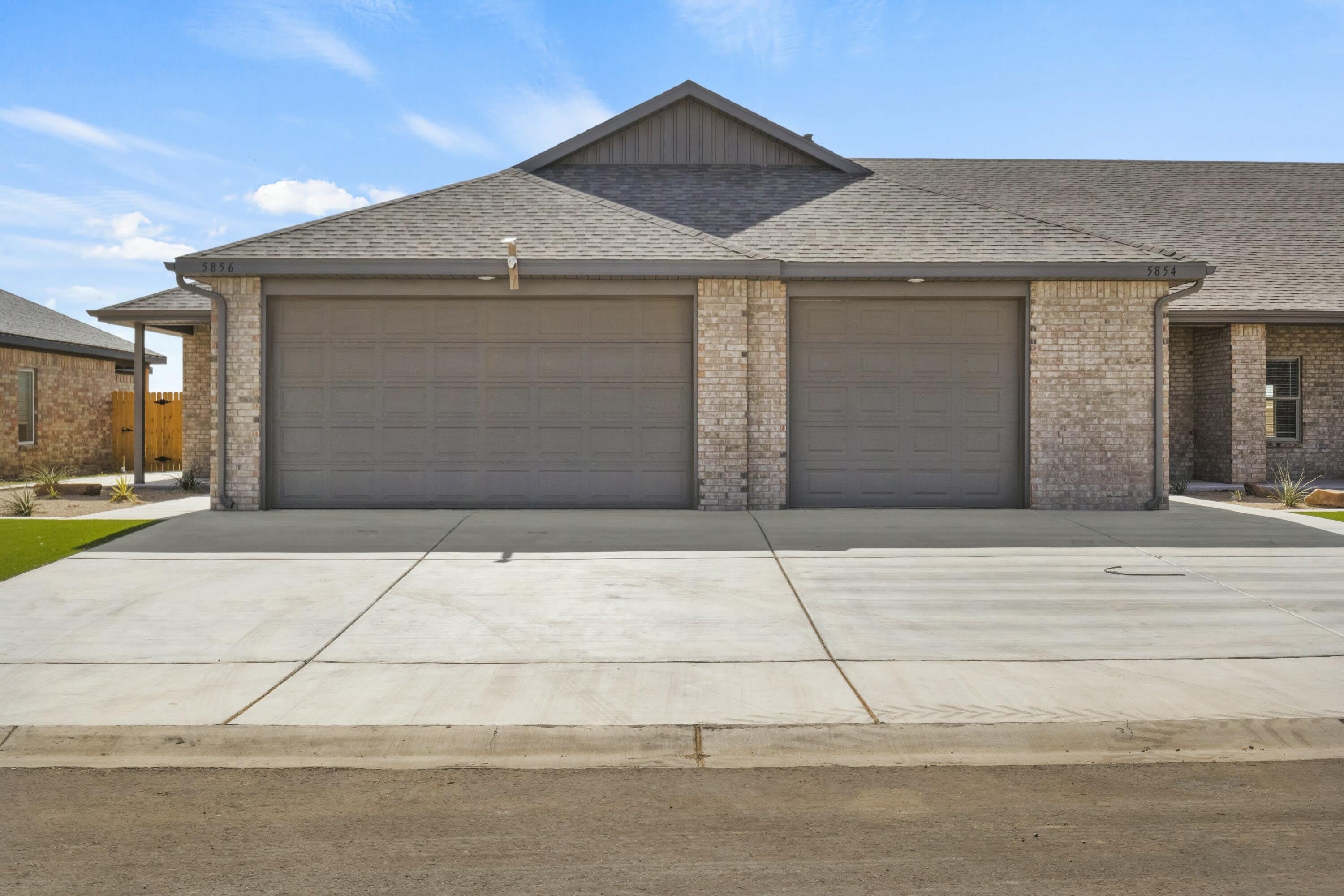5856 Virginia Avenue – photo 3