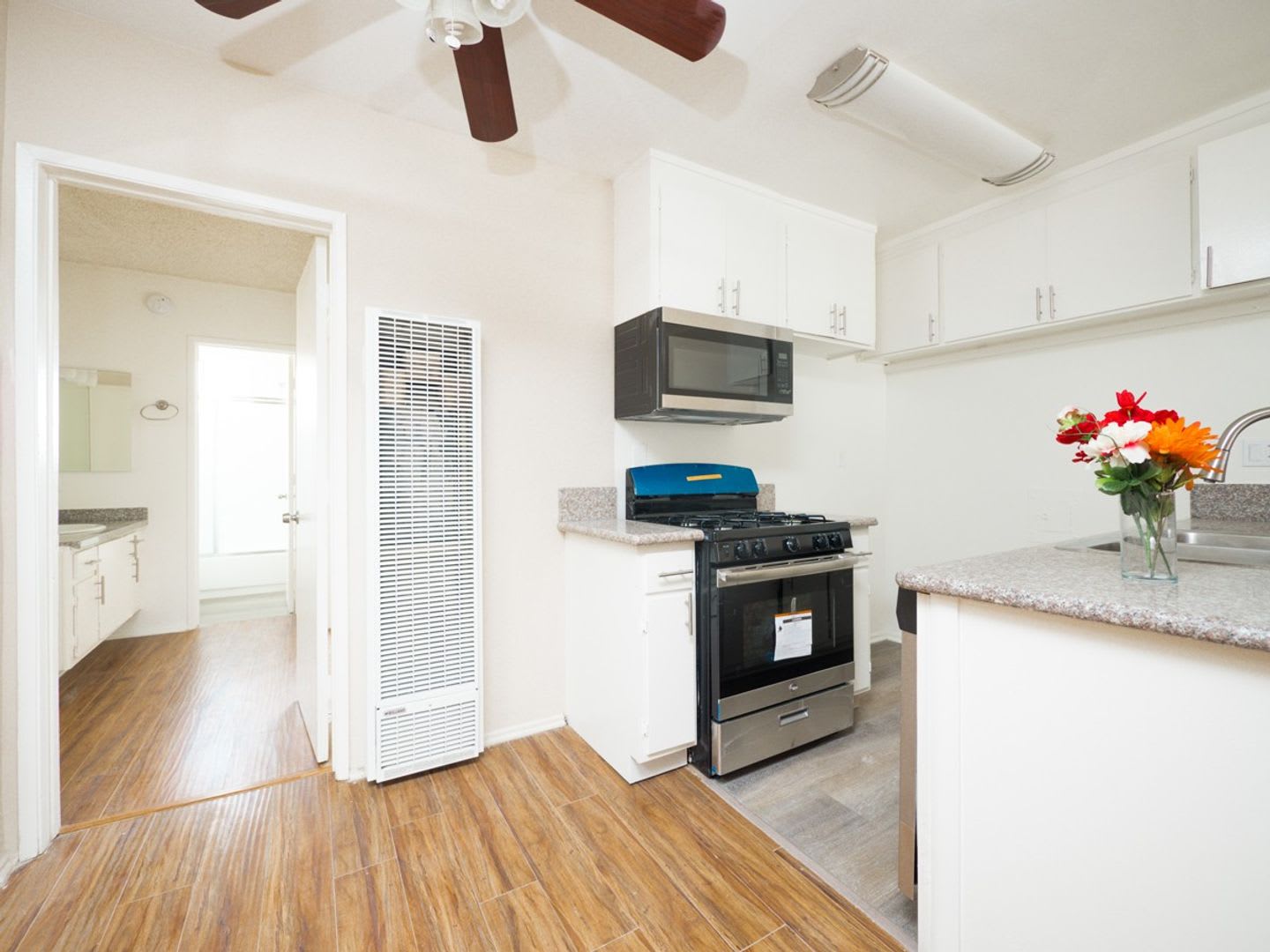 1645 N. Winona Blvd. – photo 5