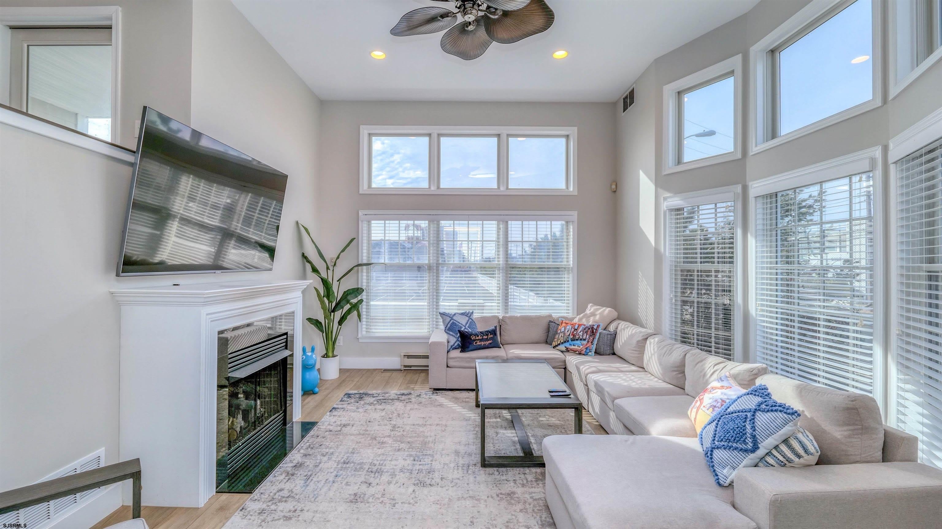 9100 Atlantic Ave – photo 1
