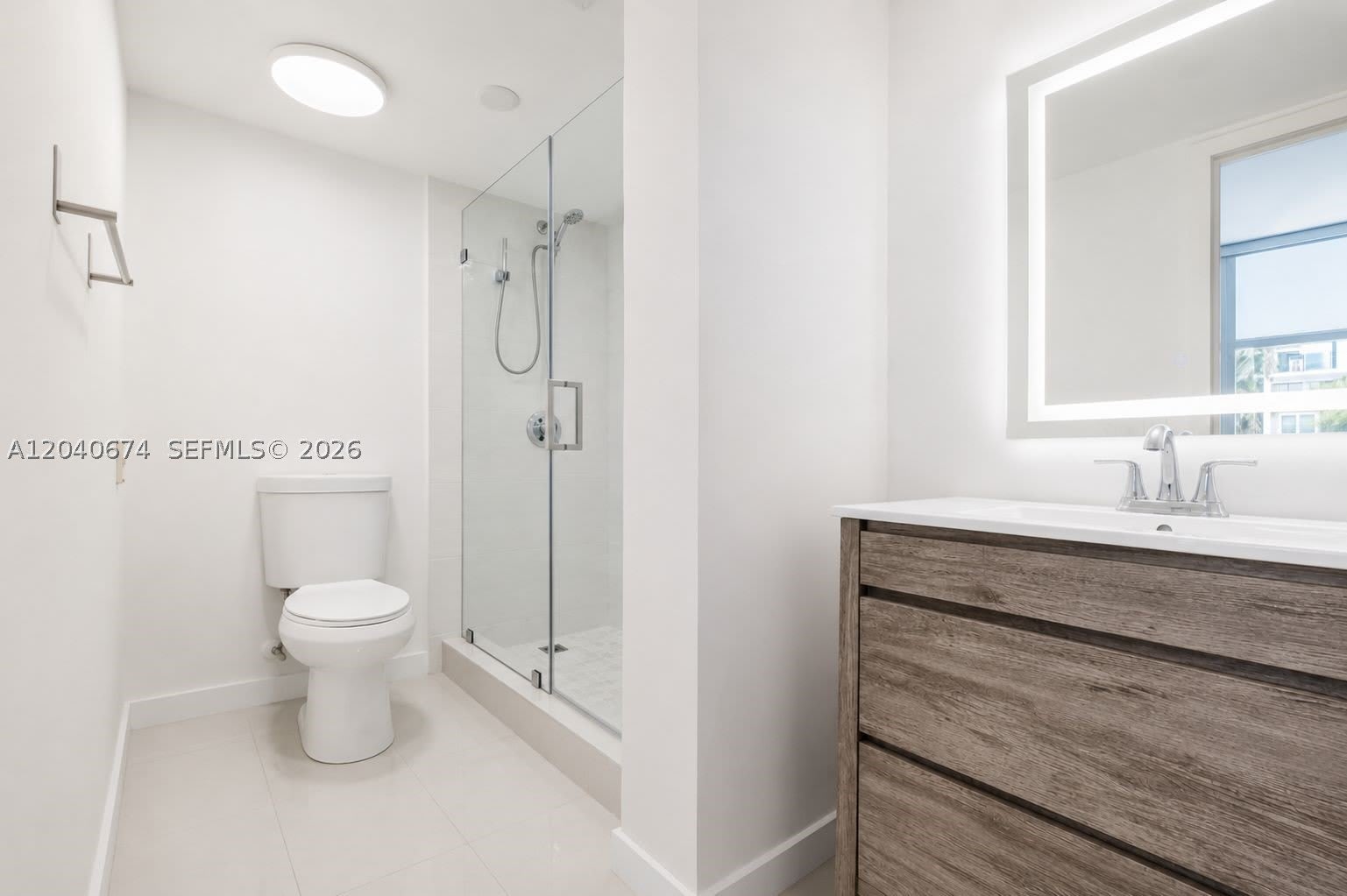 3745 NE 171st St – photo 3