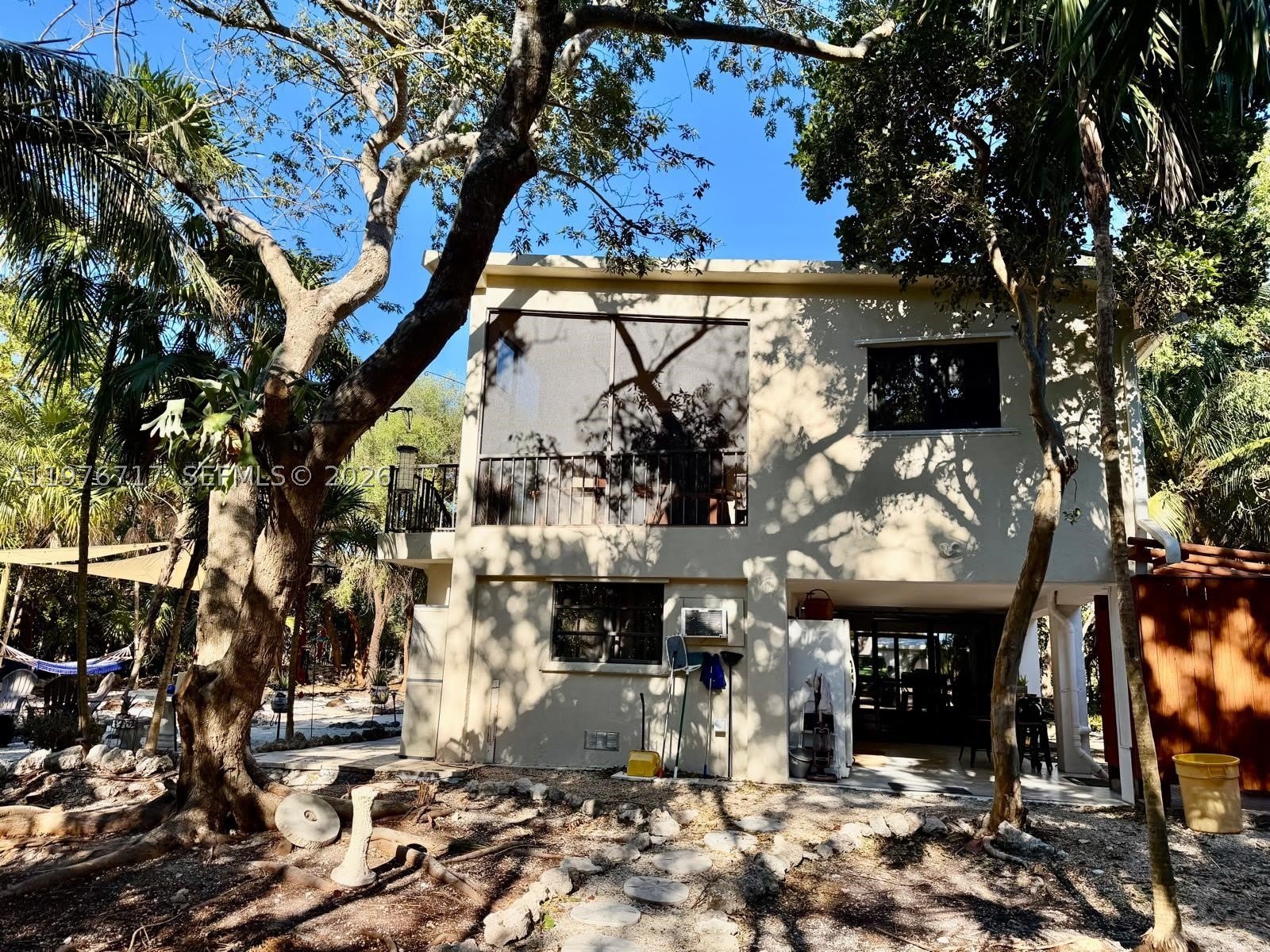 1615 Harbor Dr – photo 2