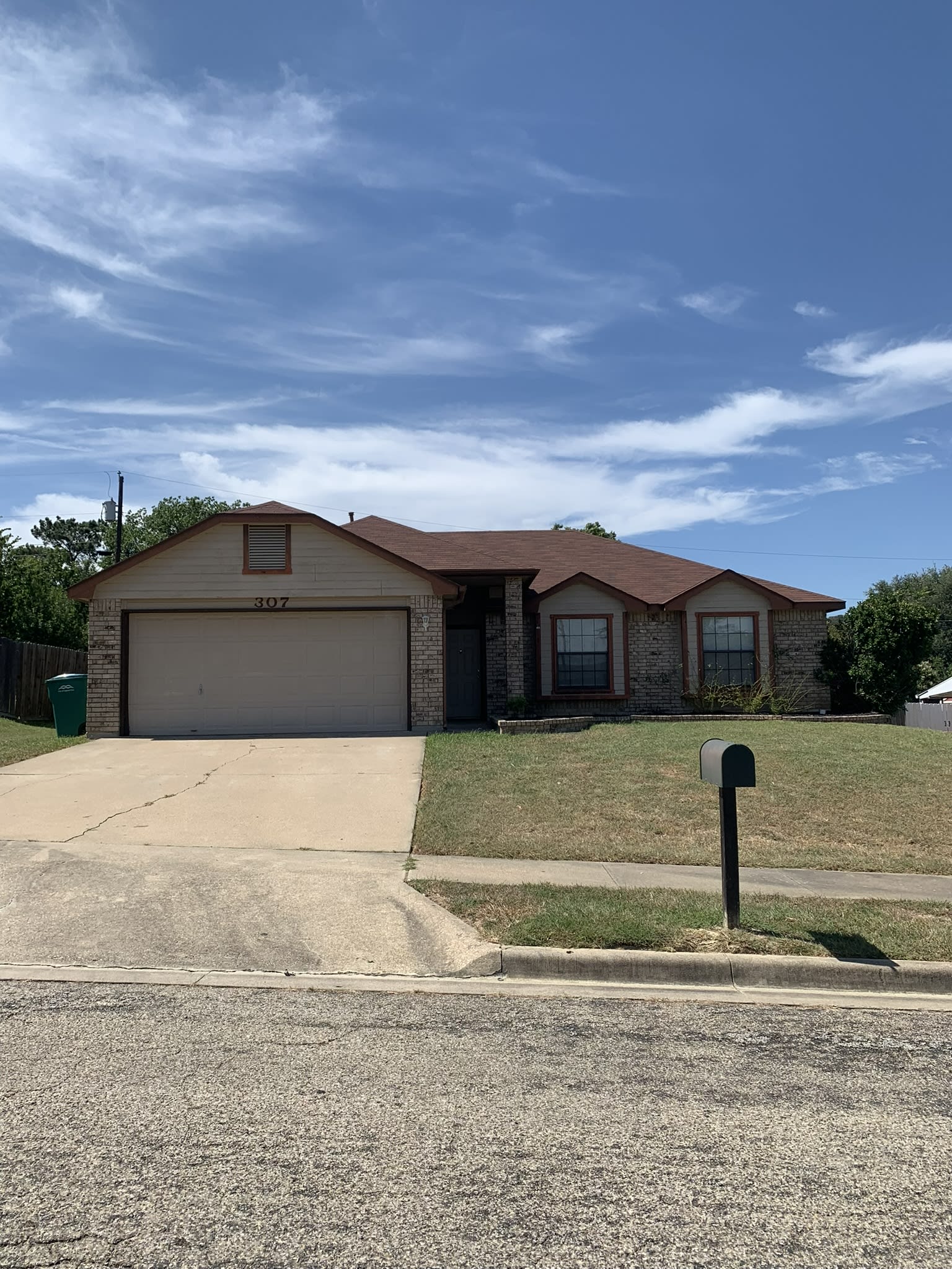 307 Eichelberger Dr – photo 2