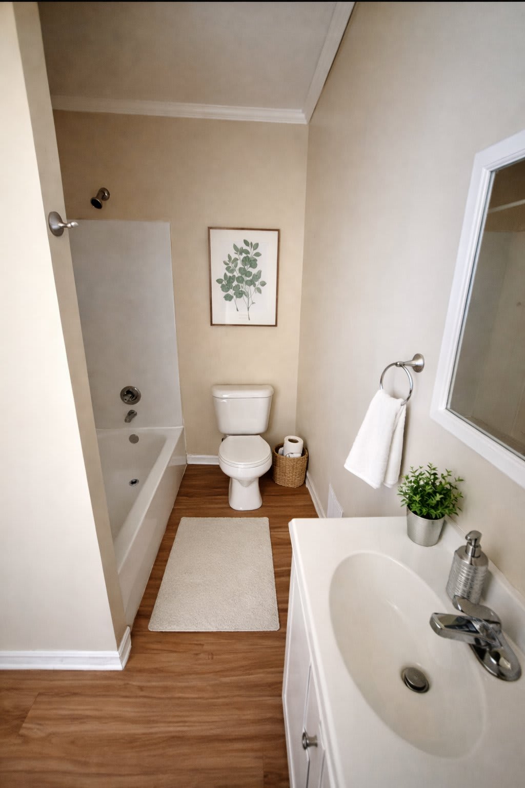 1589 Jackson Avenue – photo 5