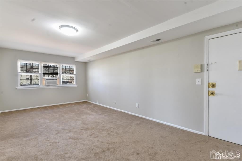204 College Drive – photo 4