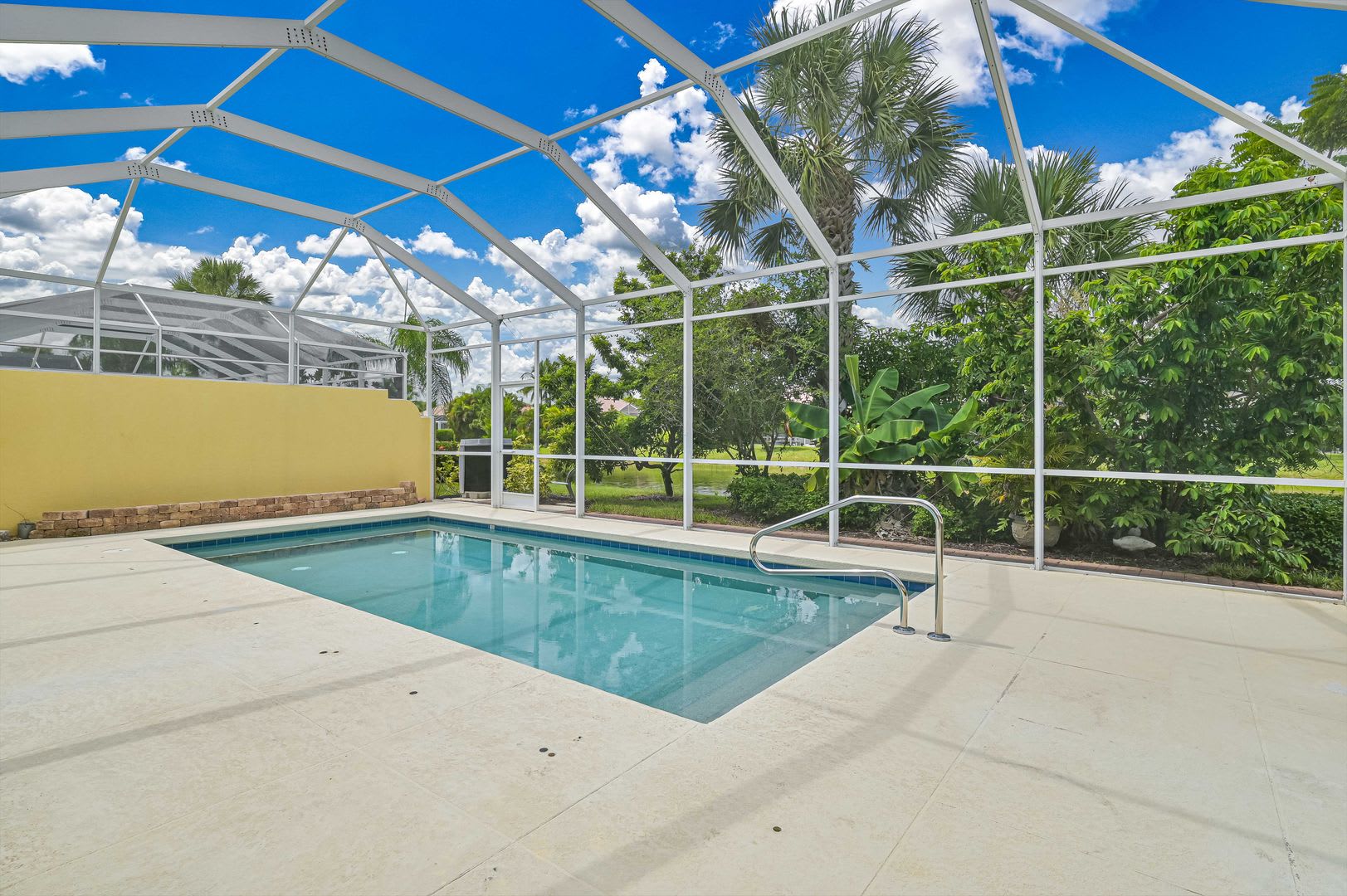 Now Available Gorgeous 3 2 Plus Den Pool Home In Verona Walk – photo 5