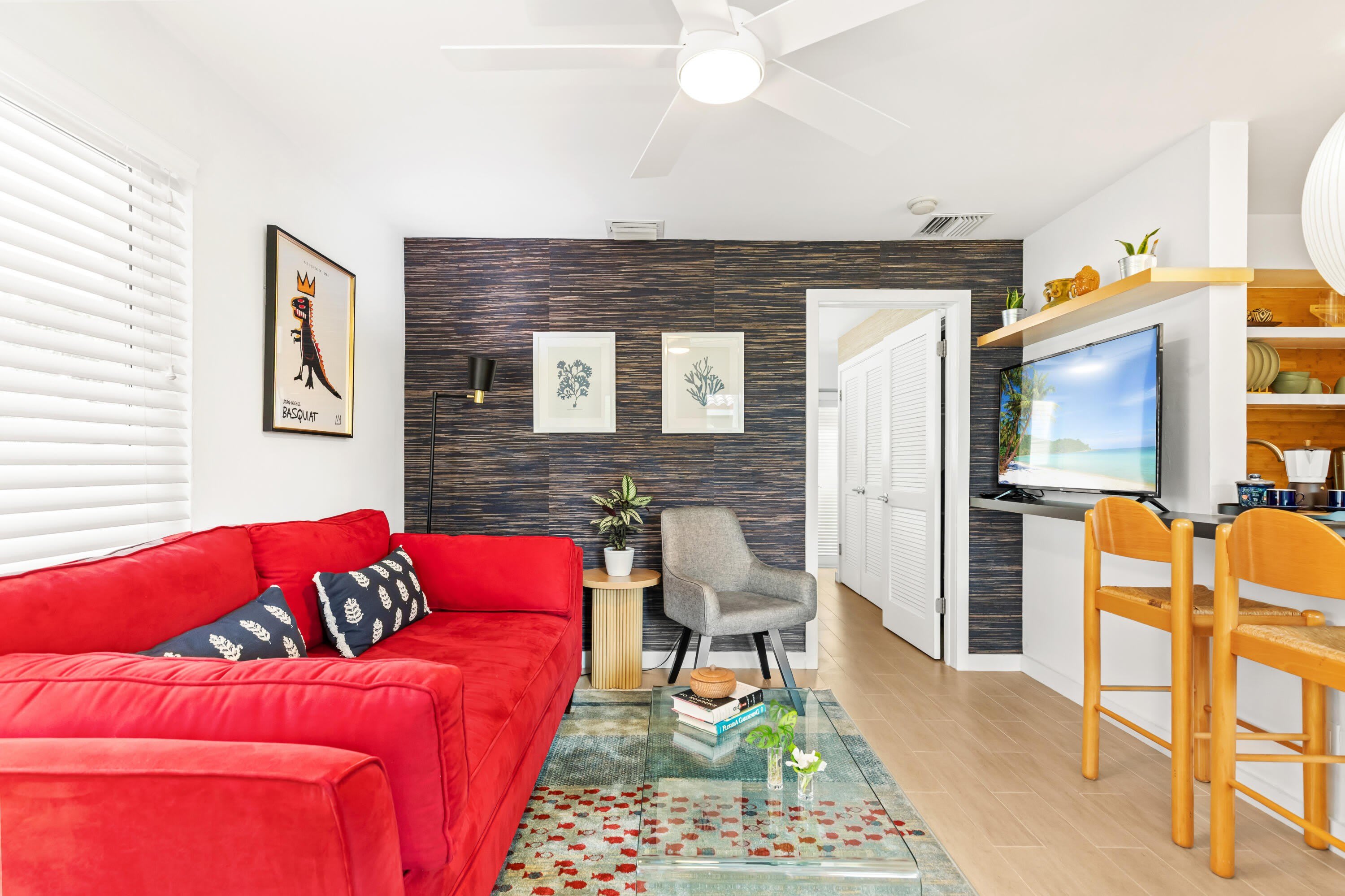 615 NE 10TH Avenue – photo 2
