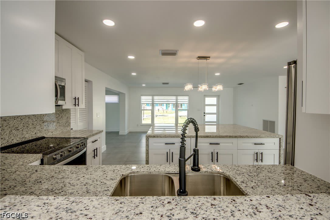 4312 S Pacific Circle – photo 5