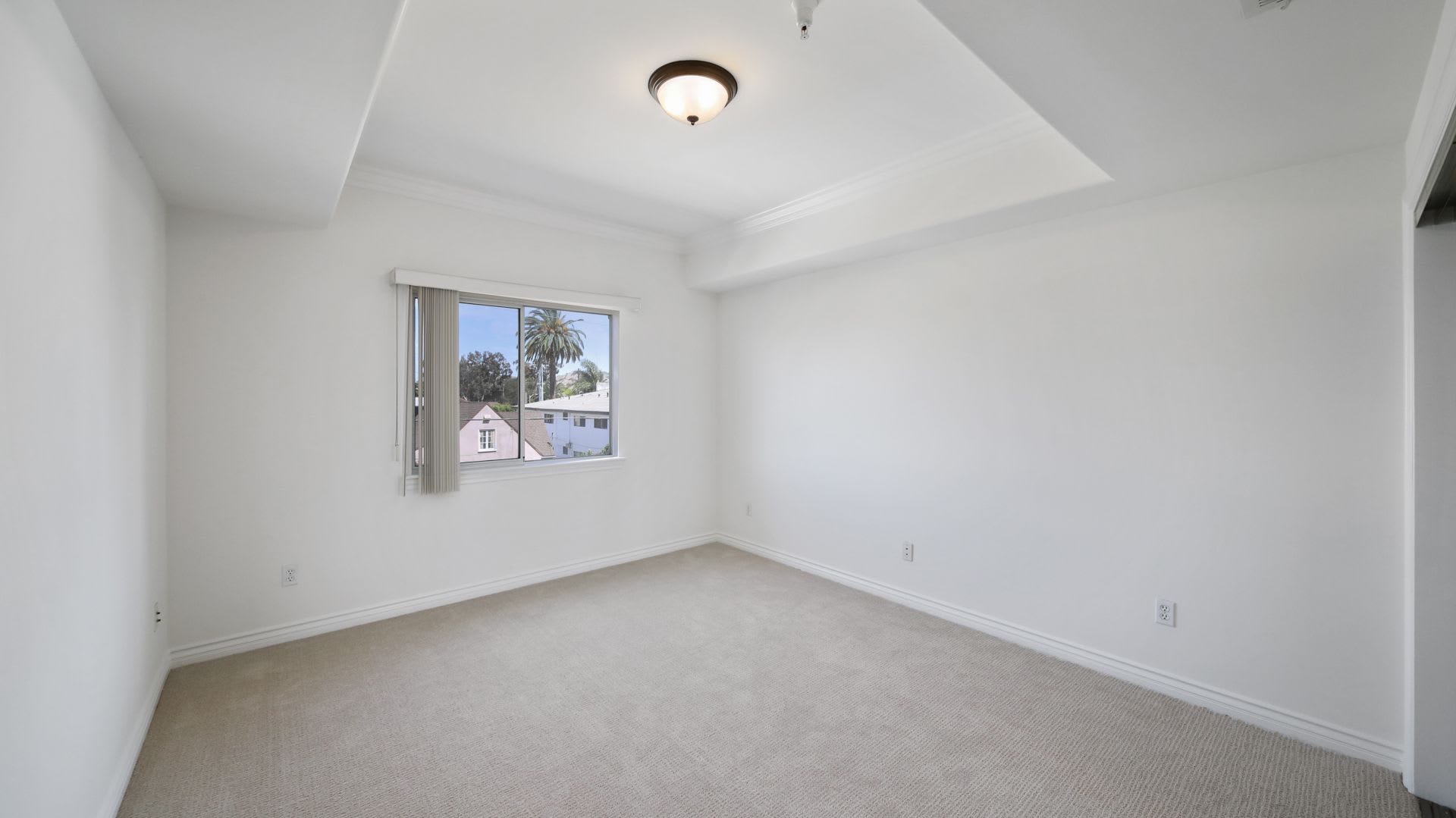 The Oak Llc – photo 2