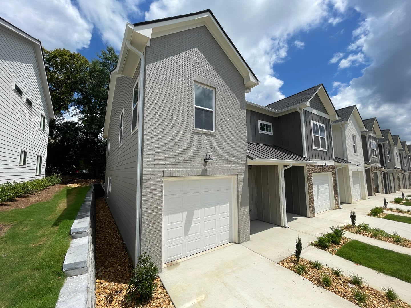 New 3/2.5 Townhouse in Downtown Rome $2,295 – photo 3