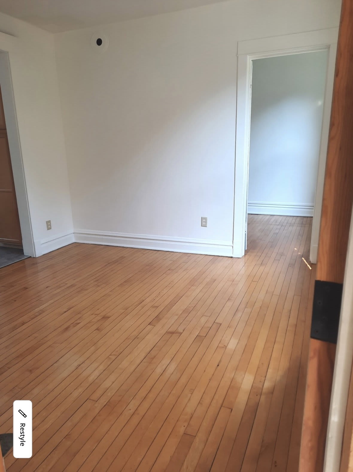 1512 North Artesian Avenue – photo 4