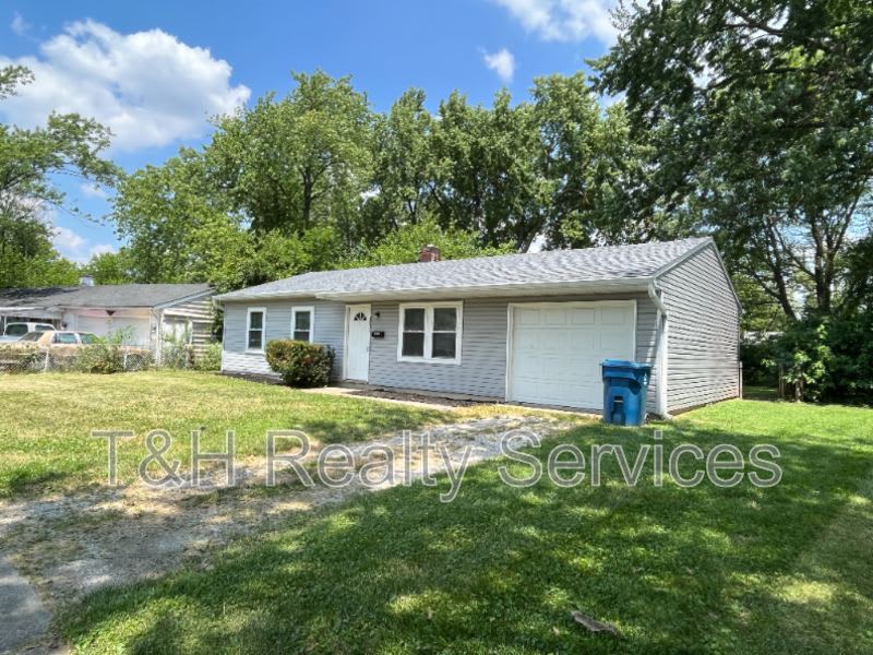 3831 Bennett Drive – photo 1