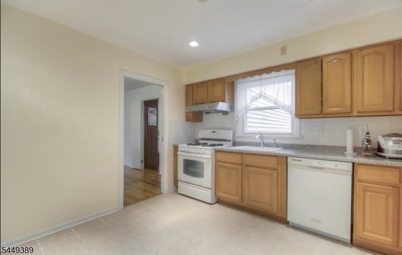 6 Glannon Rd – photo 4