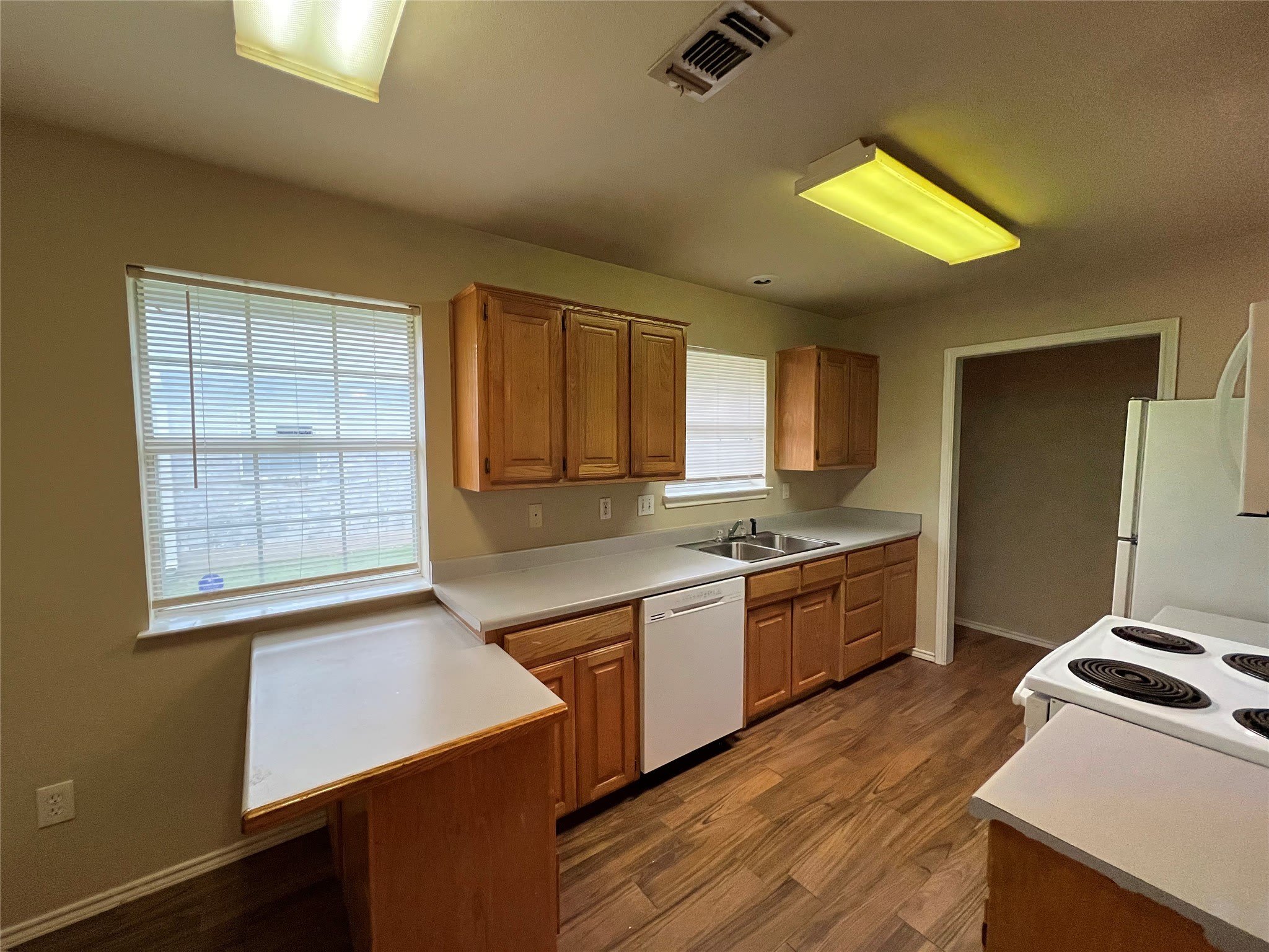 1811 Park Place – photo 4