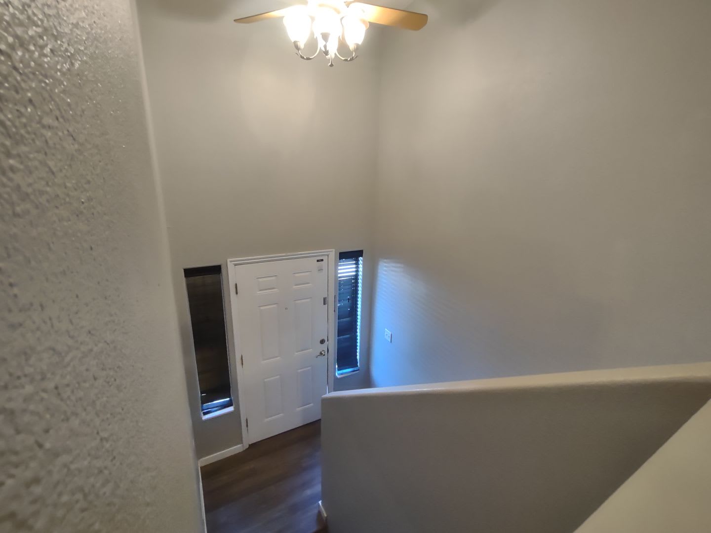 Bonus Living Room – photo 2