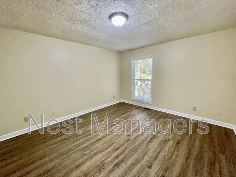 5852 Aftonshire Drive – photo 4
