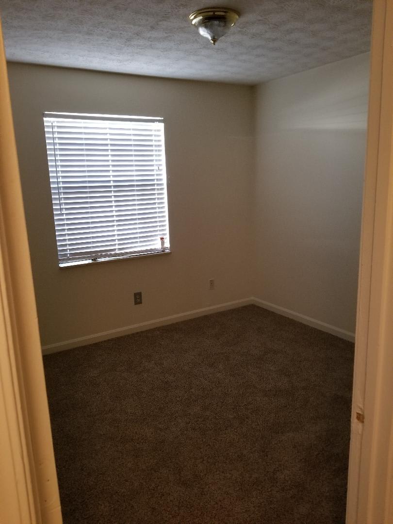 1388 Wood Cir S – photo 4