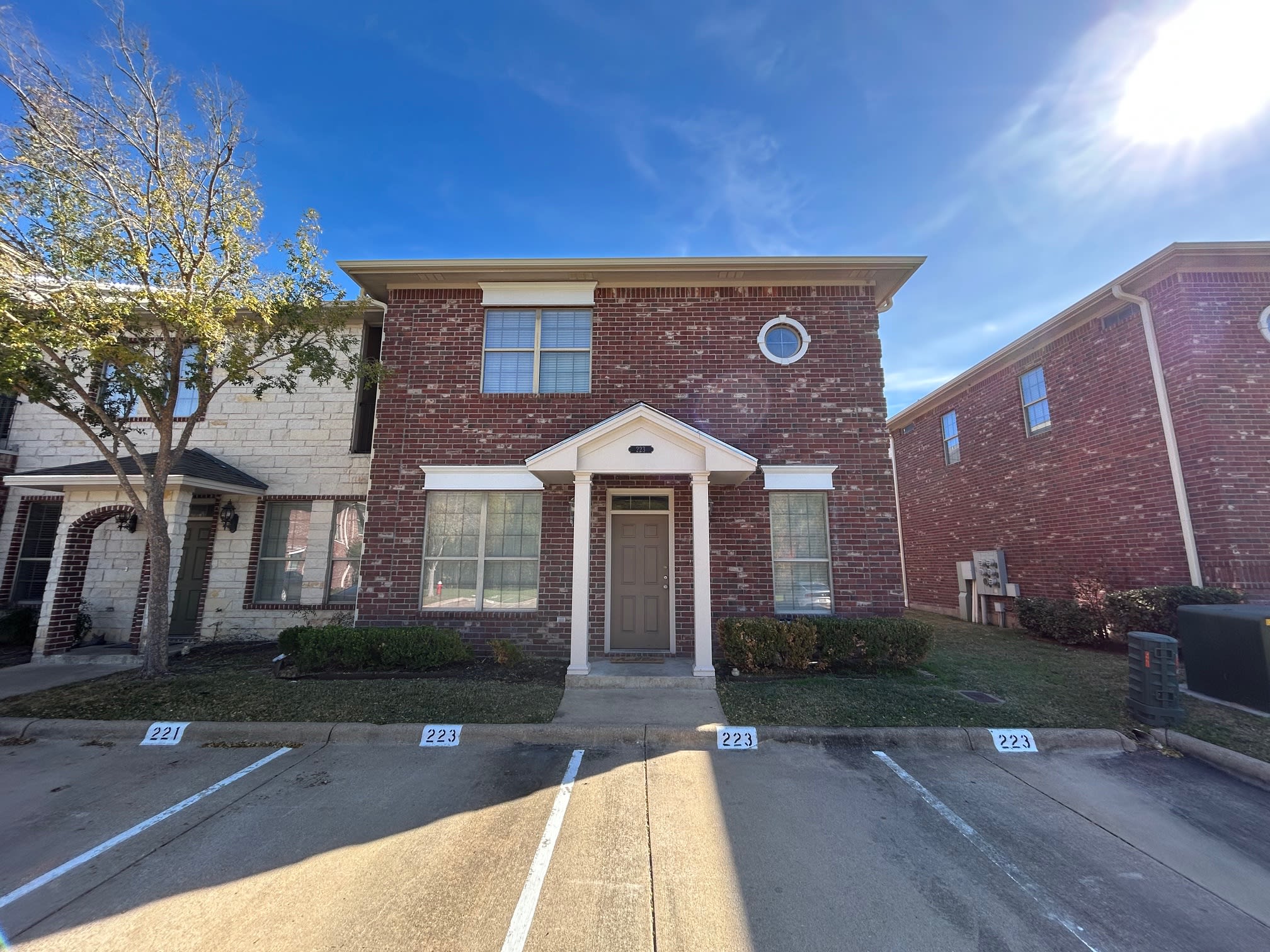223 Forest Dr – photo 1