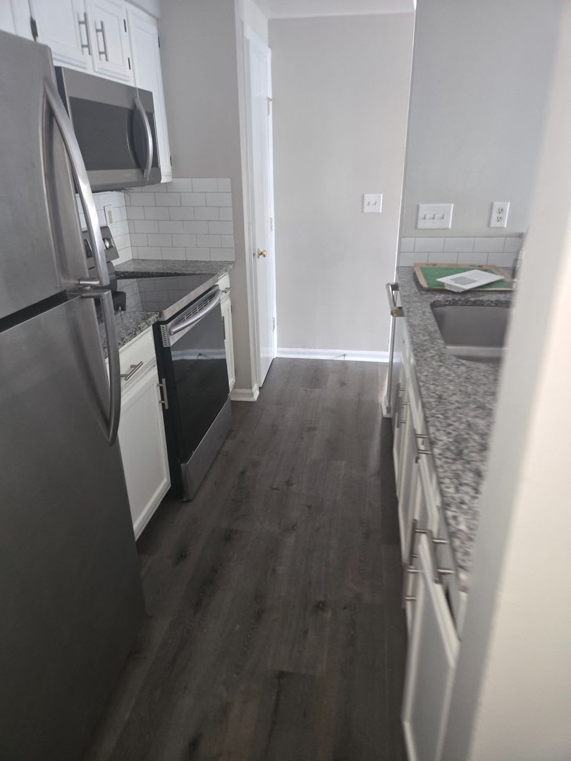 Room in 3 Bedroom Home at Arlyn Cir – photo 2