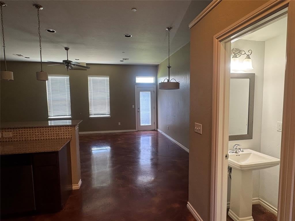473 S Fretz Avenue – photo 3