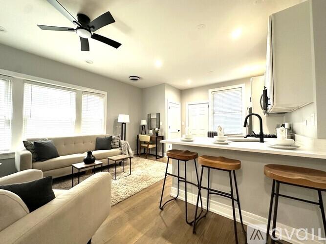 5452 North Paulina St – photo 1