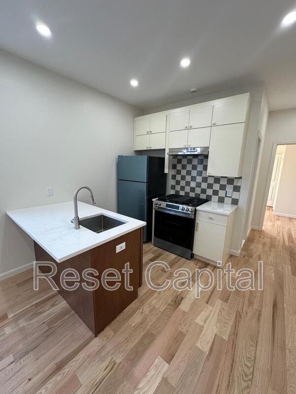 15 Palisades Ave – photo 1